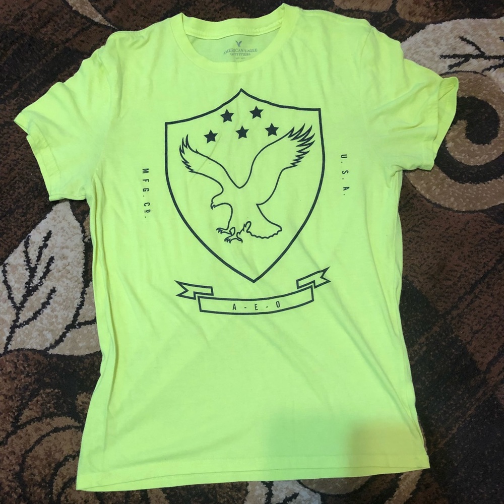 American Eagle tee